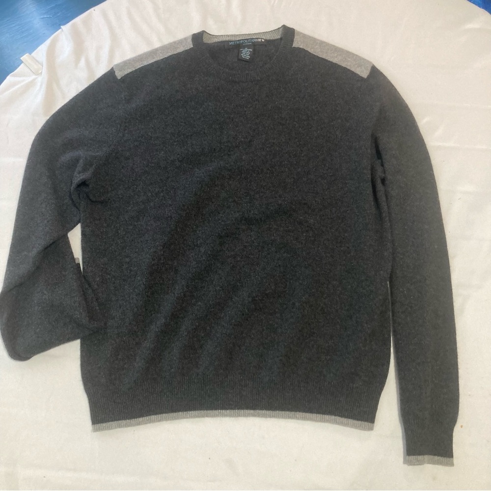Metropolitan View cashmere sweater